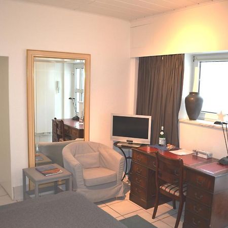 Av No.1 Apartment ดุสเซลดอร์ฟ ภายนอก รูปภาพ